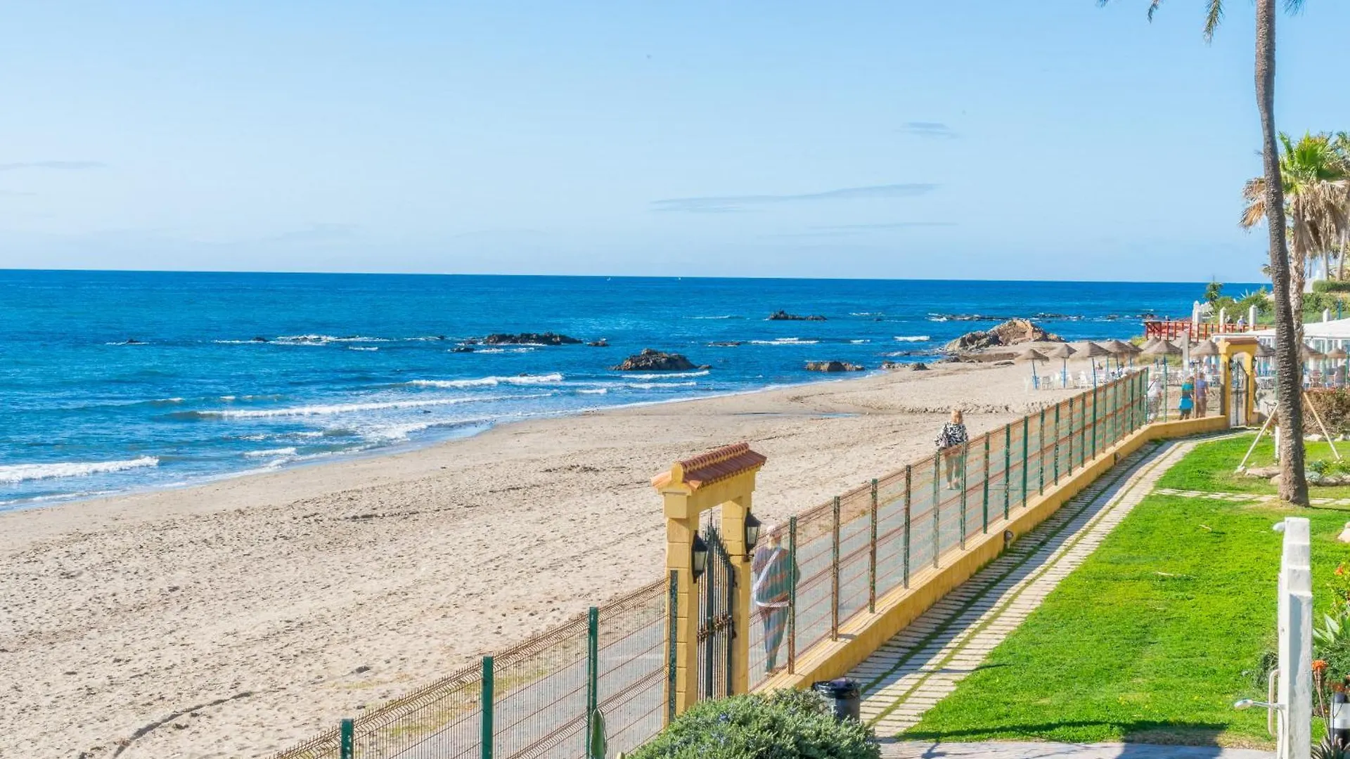 Casa Linda, Front The Beach La Lucera, Ribiera Del Sol Wifi, Ac, Private Parking, Petfriendly Sitio de Calahonda Spain